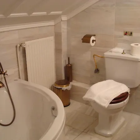 Merlot Village Kariá